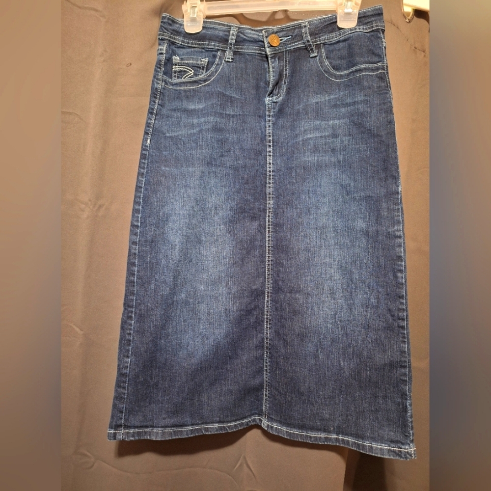 The skirt outlet midi denim skirt size 8/9